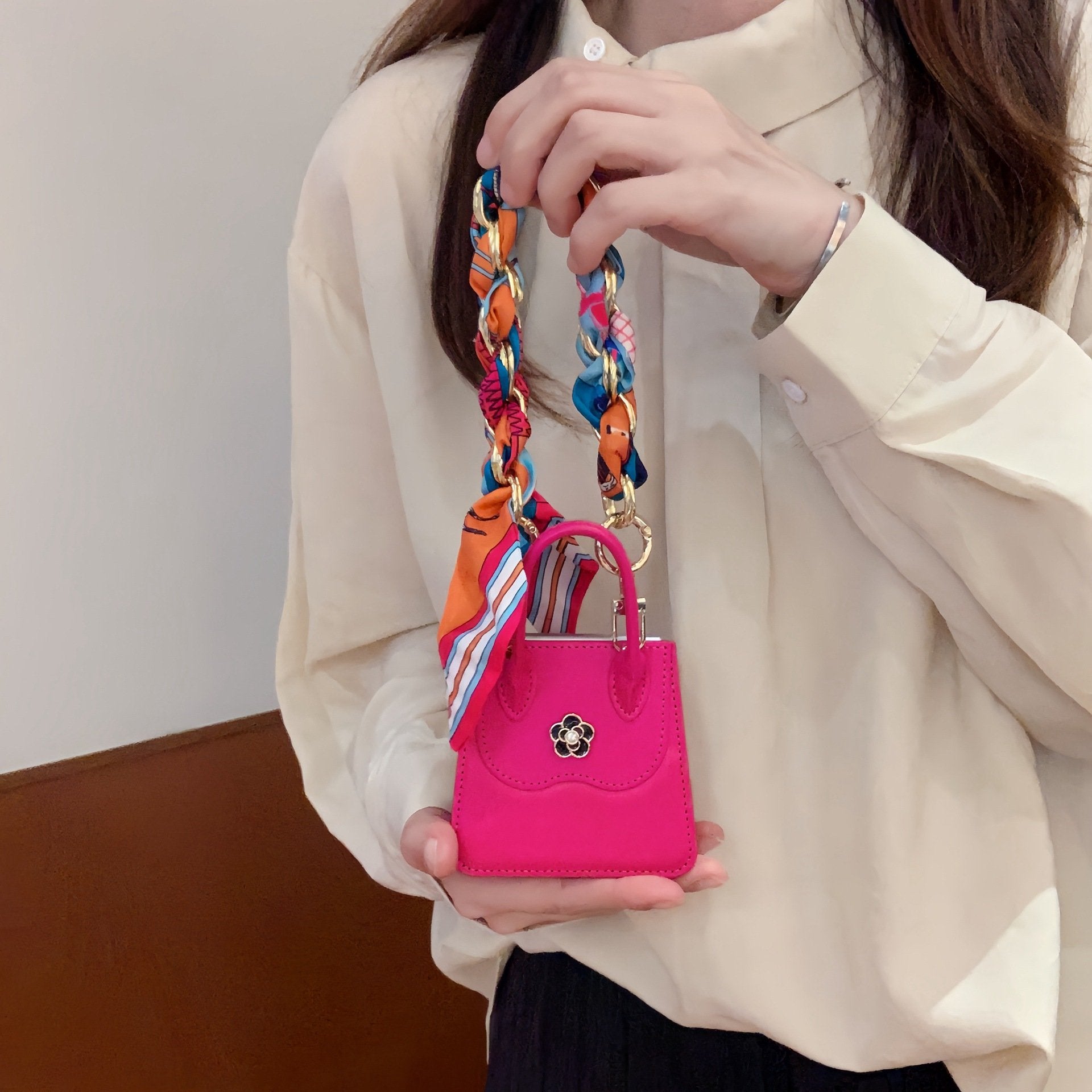 Luxury Flower Handbag Phone Case for Galaxy Z Flip 3/Galaxy Z Flip 4/Galaxy Z Flip 5/Galaxy Z Flip 6