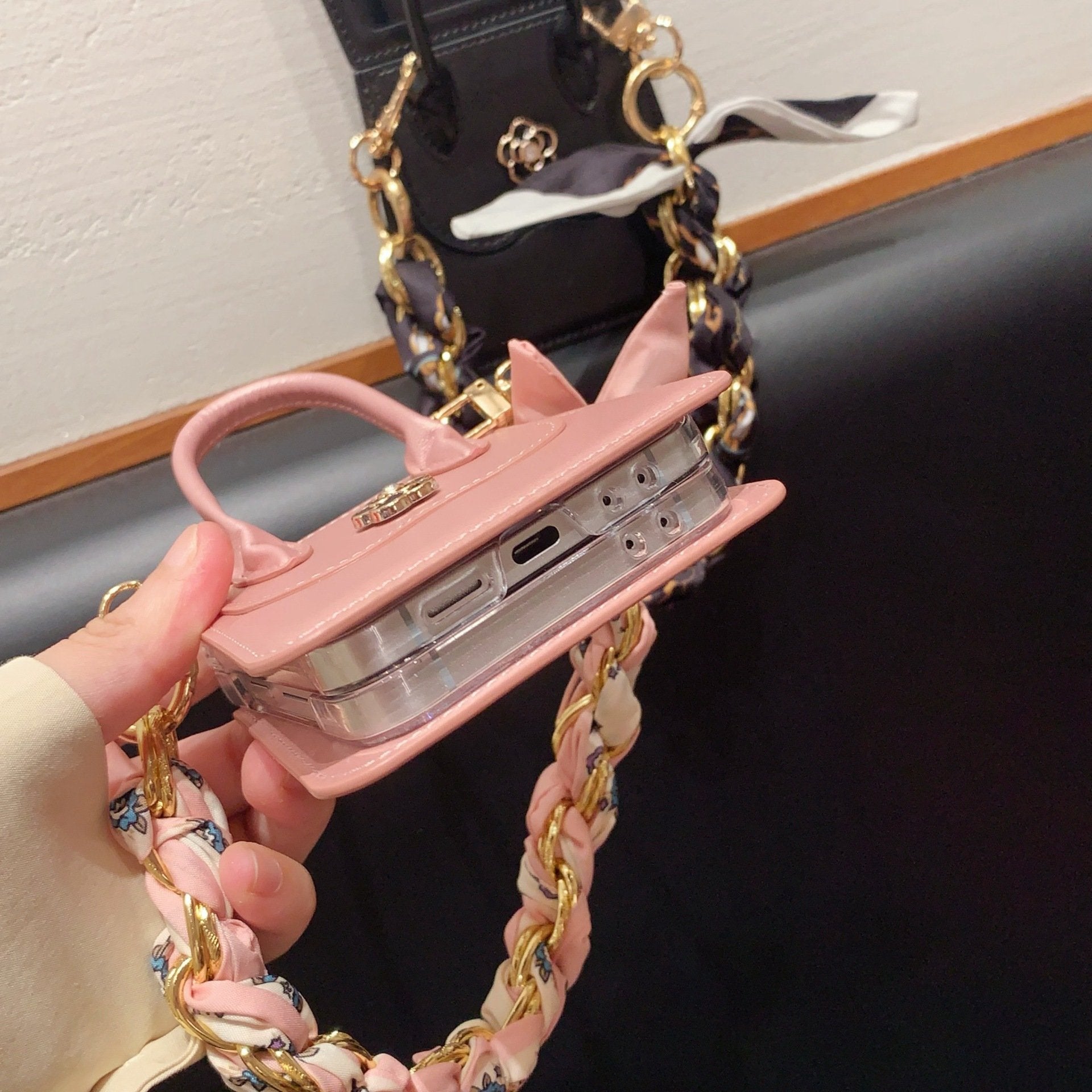 Luxury Flower Handbag Phone Case for Galaxy Z Flip 3/Galaxy Z Flip 4/Galaxy Z Flip 5/Galaxy Z Flip 6