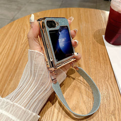 Diamond Glitter Hand-Held Wristband All-Inclusive Anti-Fall Protection Phone Case For Galaxy Z Flip 3 / Galaxy Z Flip 4 / Galaxy Z Flip 5 / Galaxy Z Flip 6