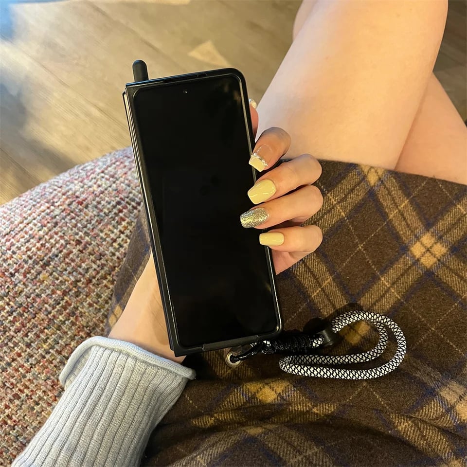 Retro personalized game console phone case, suitable for Galaxy Z Fold 3/Galaxy Z Fold 4/Galaxy Z Fold 5/Galaxy Z Fold 6