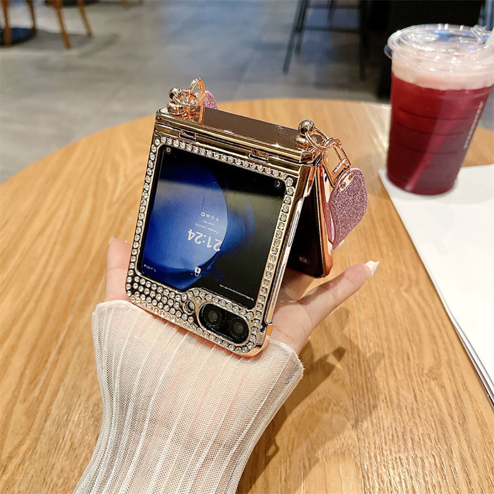 Diamond Glitter Hand-Held Wristband All-Inclusive Anti-Fall Protection Phone Case For Galaxy Z Flip 3 / Galaxy Z Flip 4 / Galaxy Z Flip 5 / Galaxy Z Flip 6