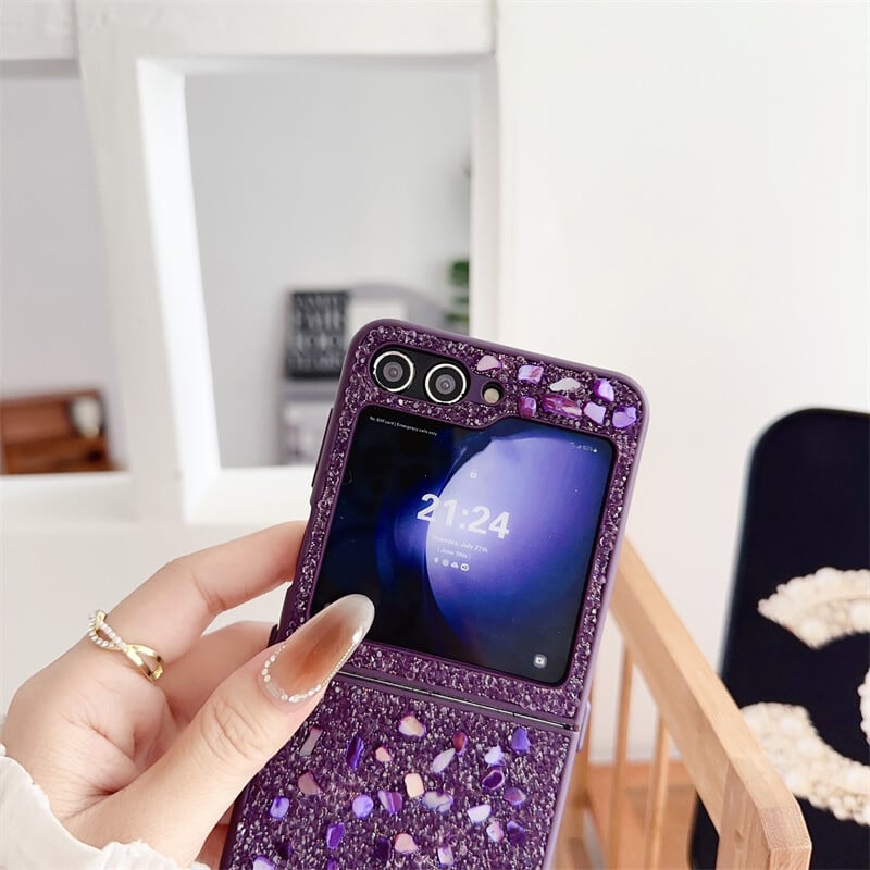 Specially designed for Galaxy Z Flip 3/Galaxy Z Flip 4/Galaxy Z Flip 5/Galaxy Z Flip 6 phone case, flash diamond style, unique appearance