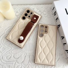 Ultra-Thin Wristband Anti-Fall Skin-Feel Creative Simple Protective Case For Samsung Galaxy S25 S24 S23 Series