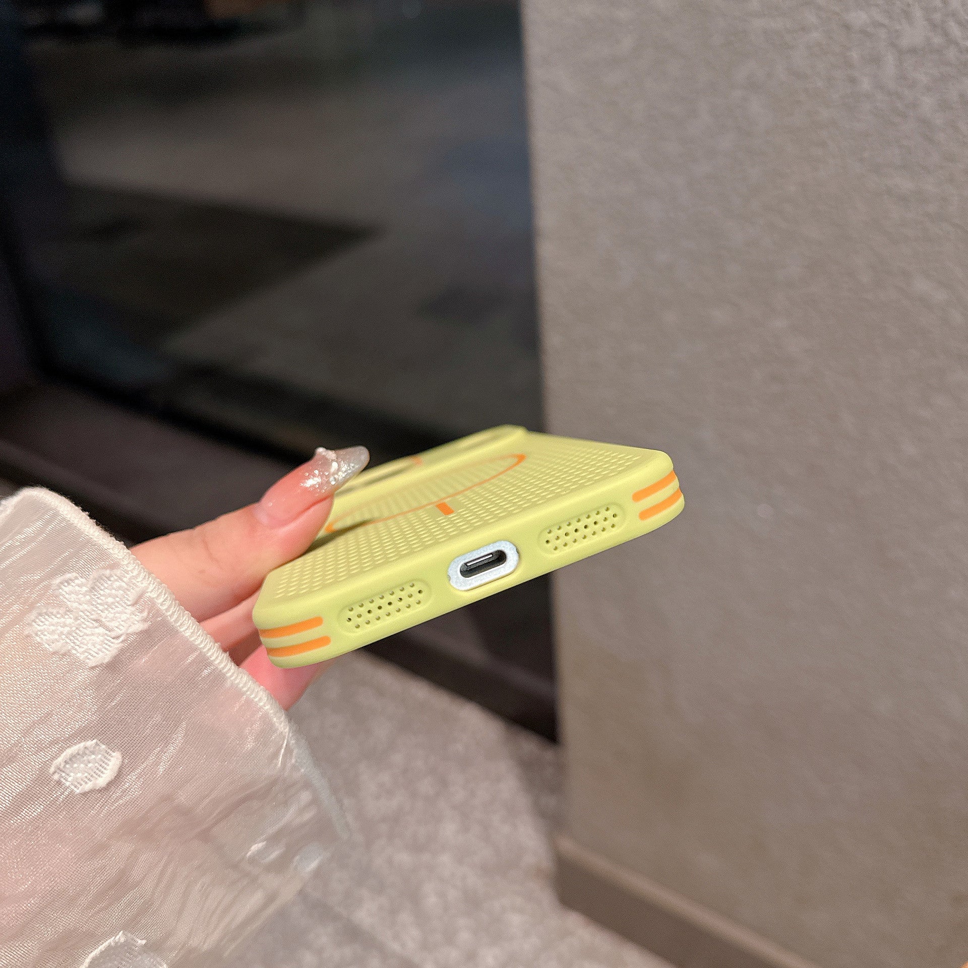 [17 Series Updated] Honeycomb Magnetic Case with Heat Dissipation