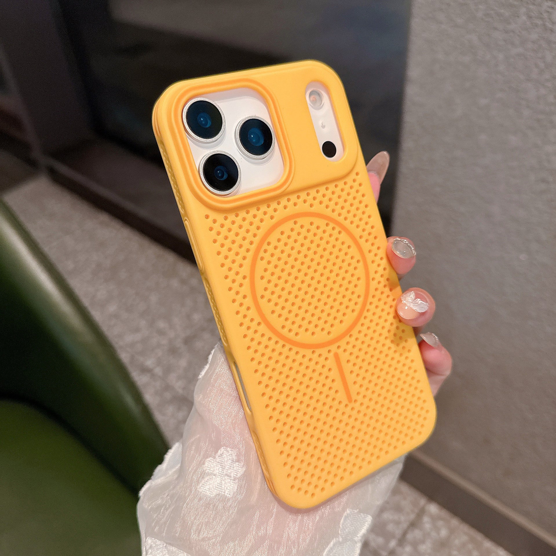 [17 Series Updated] Honeycomb Magnetic Case with Heat Dissipation