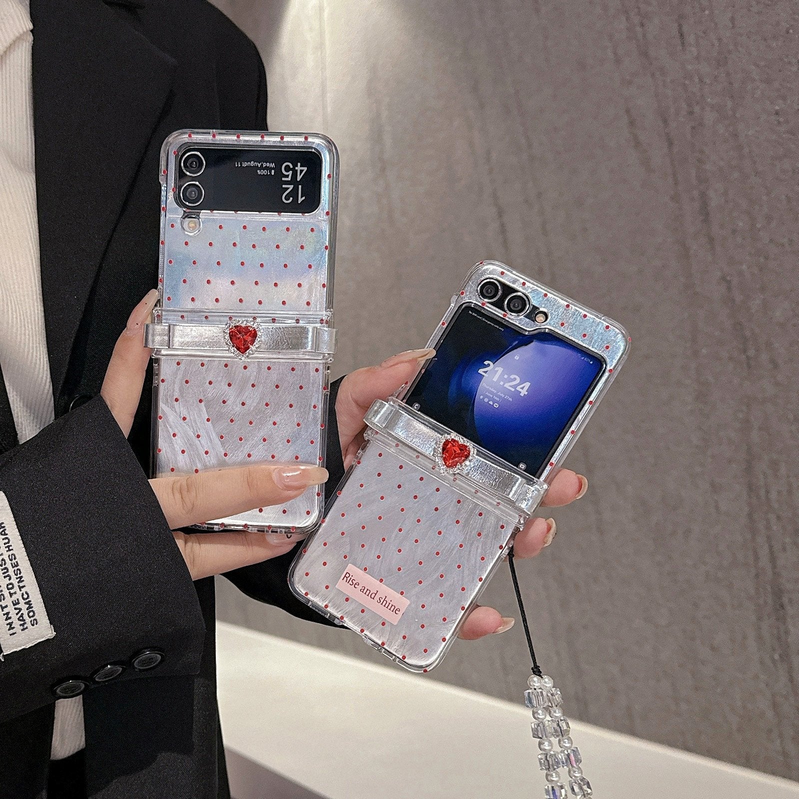 [🎀New🌸]Feather Yarn Red Polka Dot Bowknot Mobile Phone Case For Galaxy Z Flip 3/Galaxy Z Flip 4/Galaxy Z Flip 5/Galaxy Z Flip 6