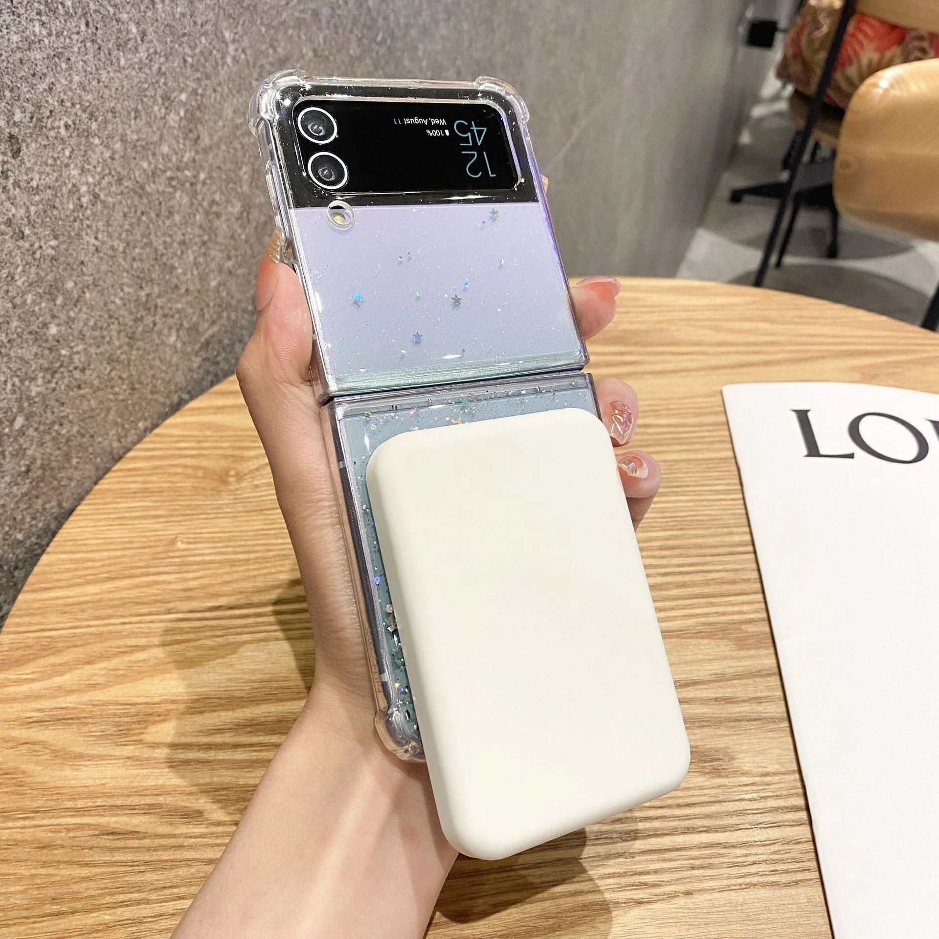 Glitter glue magnetic mobile phone case, suitable for Galaxy Z Flip 3/Galaxy Z Flip 4/Galaxy Z Flip 5/Galaxy Z Flip 6