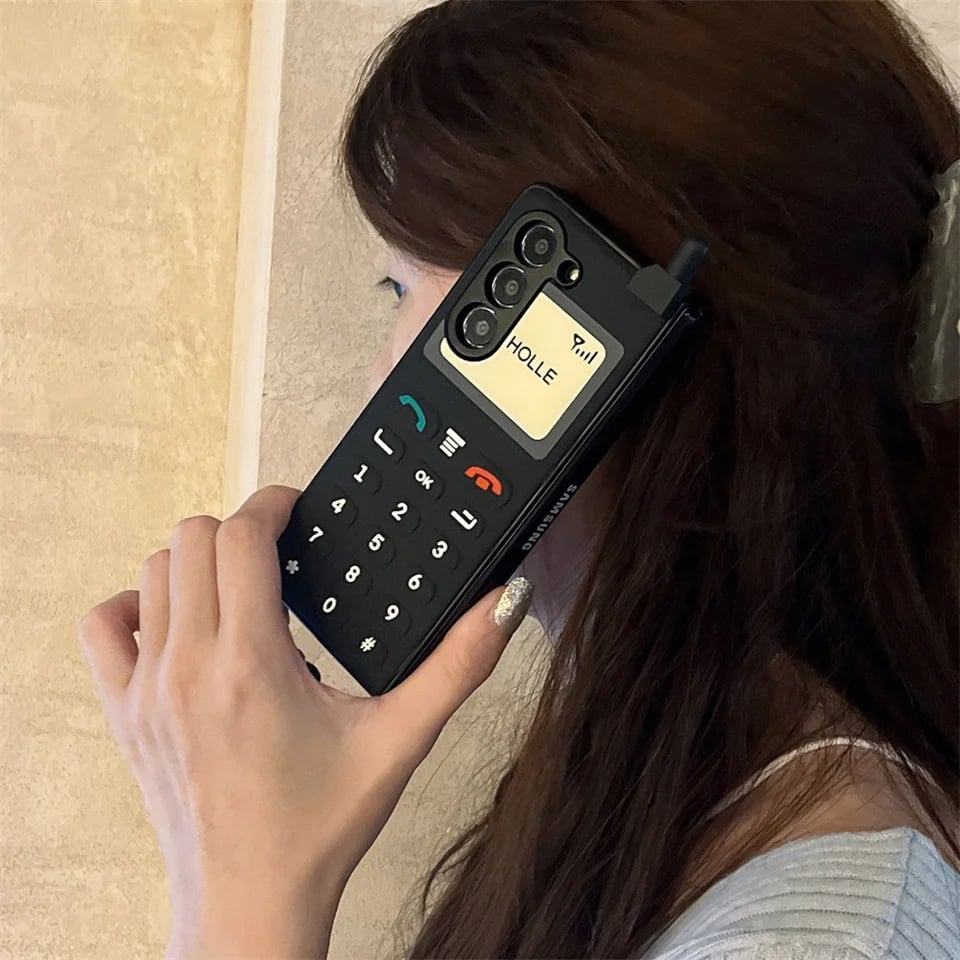 Retro personalized game console phone case, suitable for Galaxy Z Fold 3/Galaxy Z Fold 4/Galaxy Z Fold 5/Galaxy Z Fold 6