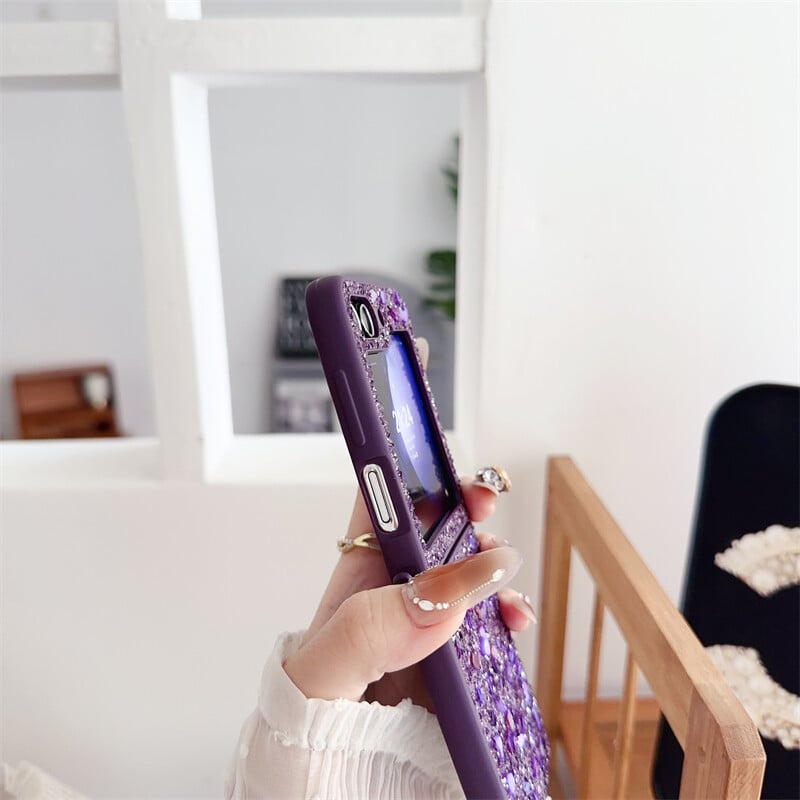 Specially designed for Galaxy Z Flip 3/Galaxy Z Flip 4/Galaxy Z Flip 5/Galaxy Z Flip 6 phone case, flash diamond style, unique appearance