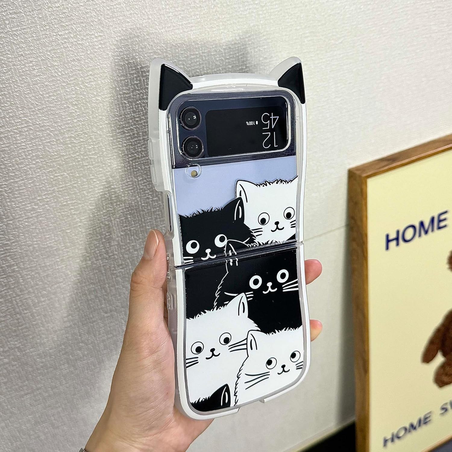 🐱[New Cat Ears] Black and White Cat Phone Case, Suitable for Galaxy Z Flip 3 / Galaxy Z Flip 4 / Galaxy Z Flip 5 / Galaxy Z Flip 6