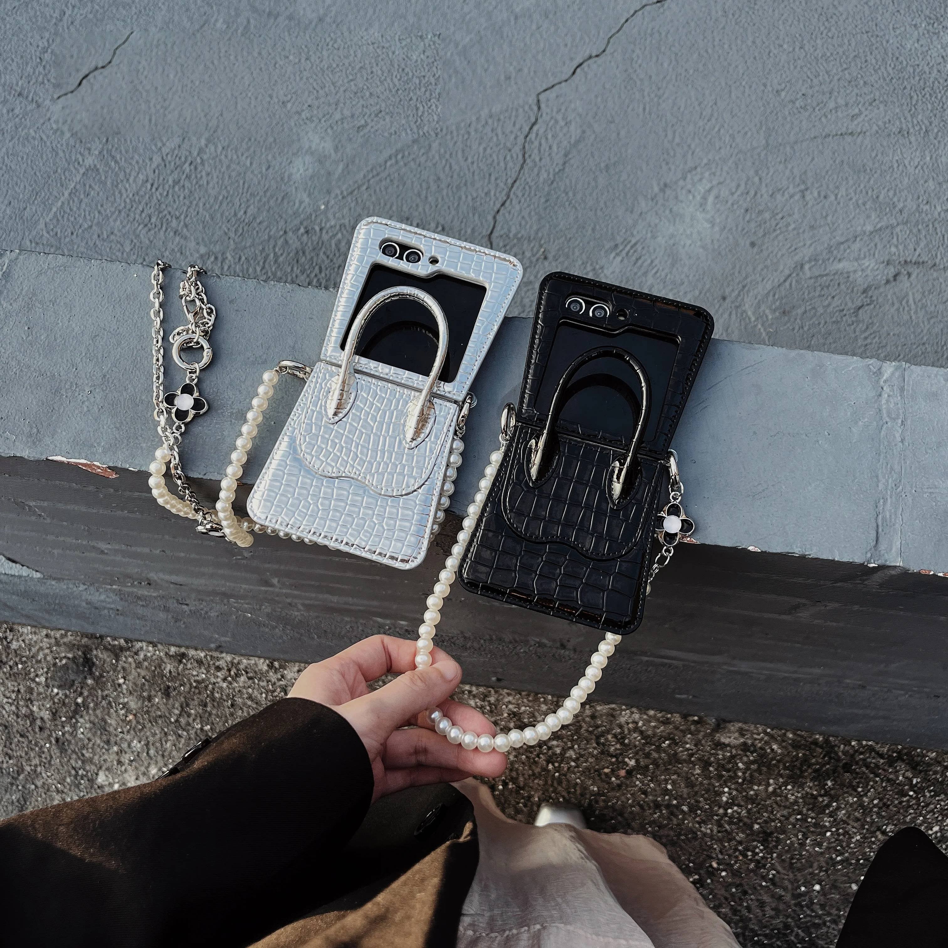 Crocodile pattern handbag style mobile phone case, suitable for Galaxy Z Flip 3/Galaxy Z Flip 4/Galaxy Z Flip 5/Galaxy Z Flip 6